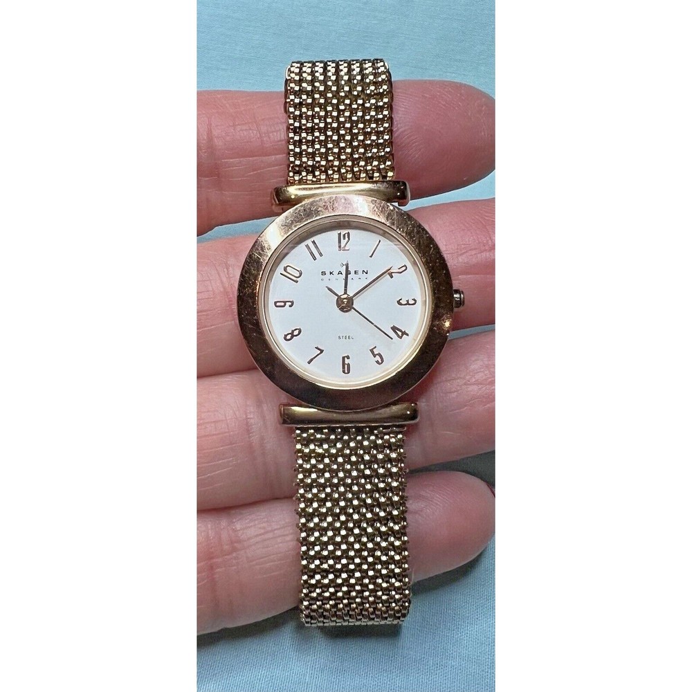 Skagen Ladies Rose Gold Stretch Band Watch 107SRR1 Works with New Battery